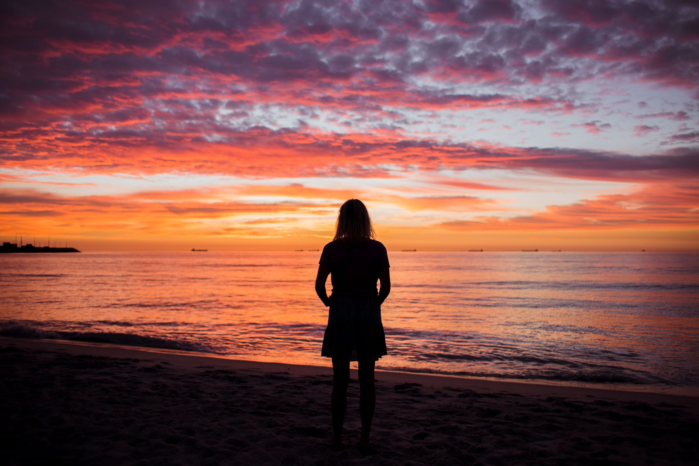 Silhouette face au coucher du soleil